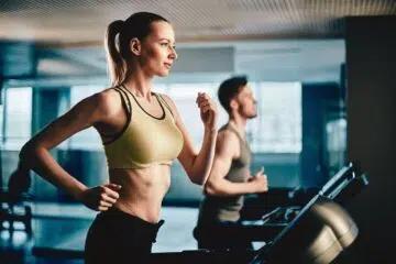 À quelle vitesse courir sur un tapis de course