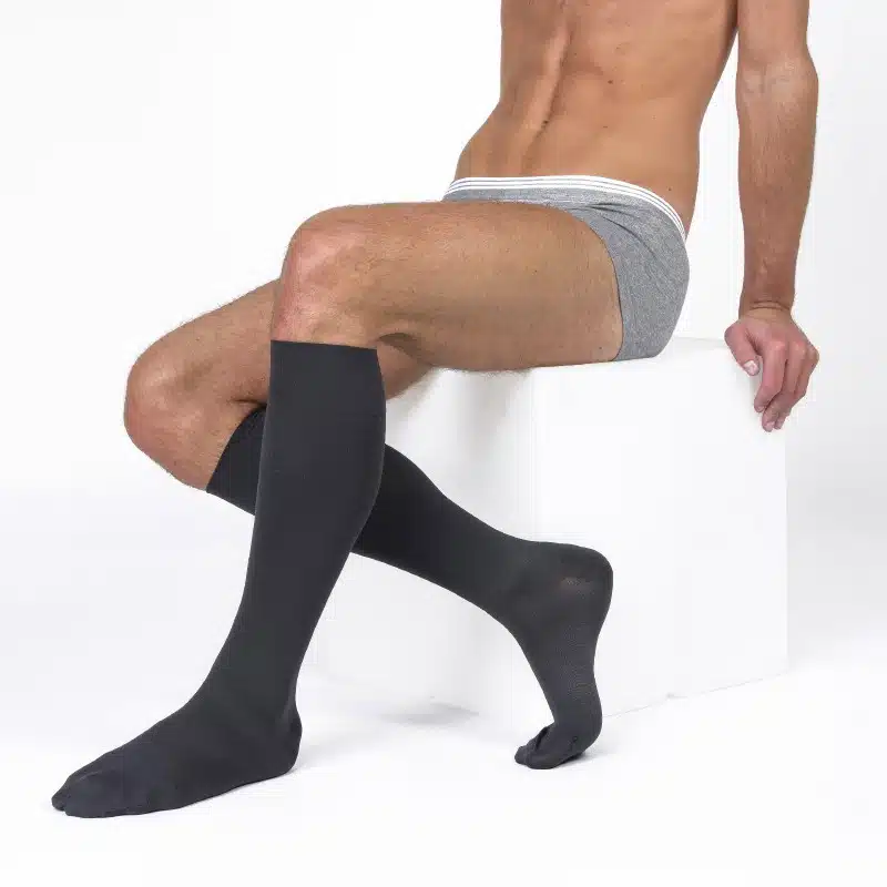 Retrouvez des jambes légères et sans douleurs grâce aux chaussettes et bas de contention