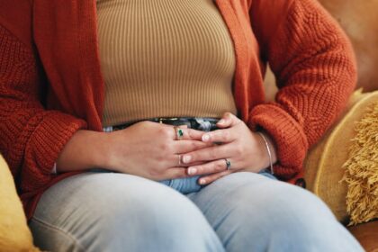 Les signes digestifs que l'on ne doit jamais ignorer après 50 ans