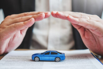 Comment tirer parti des comparateurs pour baisser votre assurance auto ?