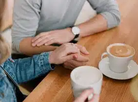 Sujets de conversation avec un mec : de quoi parler avec votre homme ?