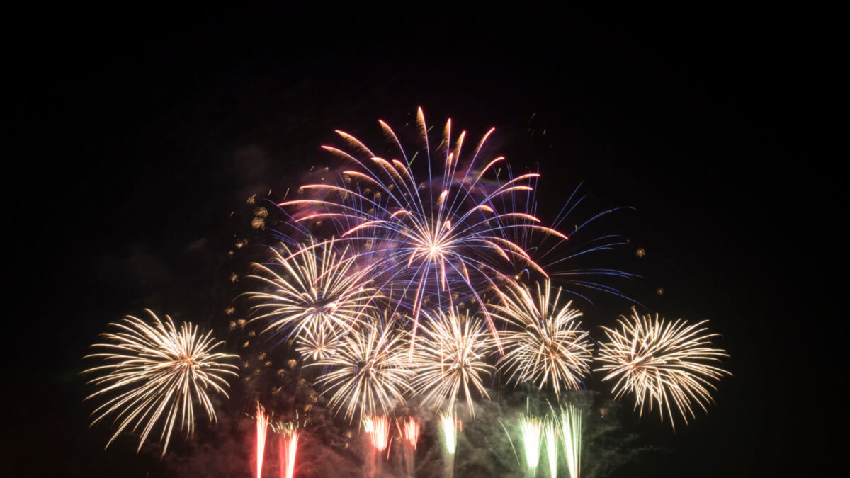 Pourquoi choisir un feu d'artifice automatique pour un événement personnel réussi ?
