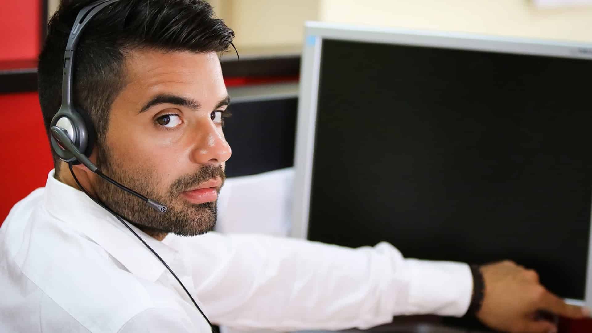 Quelques astuces pour dénicher le numéro d'un service client !